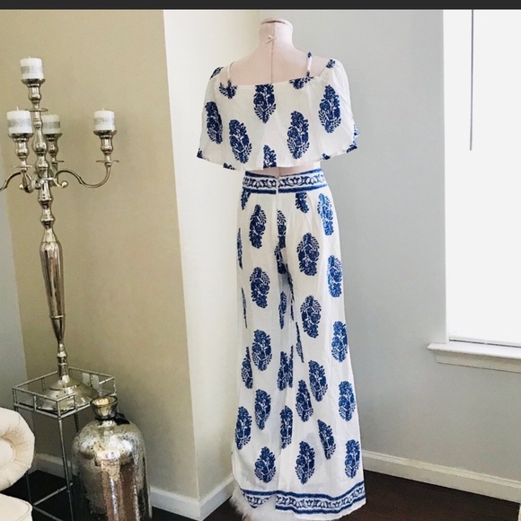 Cals New WomenTwo Piece Set - Picture 2 of 7